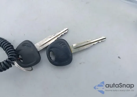 2005 Hyundai Accent Gls/Gt from USA, damaged, VIN KMHCG35C85U362103